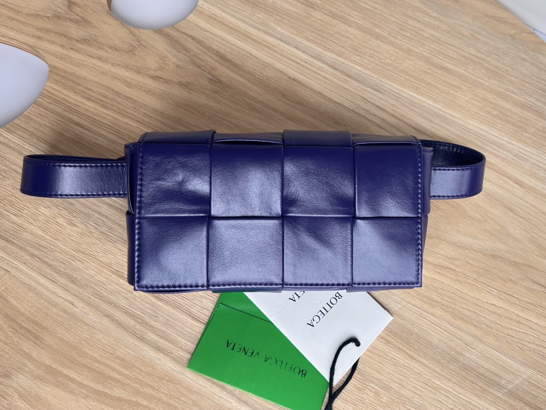 Mini Cassette Intreccio Leather Belt Bag Dark Blue